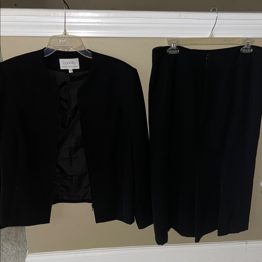 Elegant Black Pencil Skirt